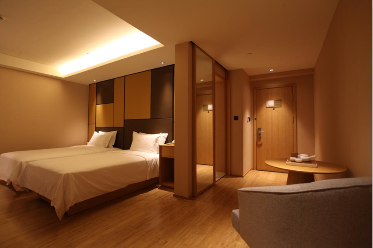Ji Hotel Shanghai Kangqiao Xiuyan Road Екстер'єр фото